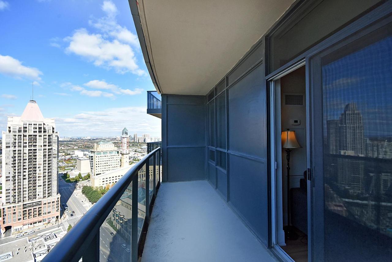 Royal Stays Furnished Apartments - Square One Mississauga Zewnętrze zdjęcie